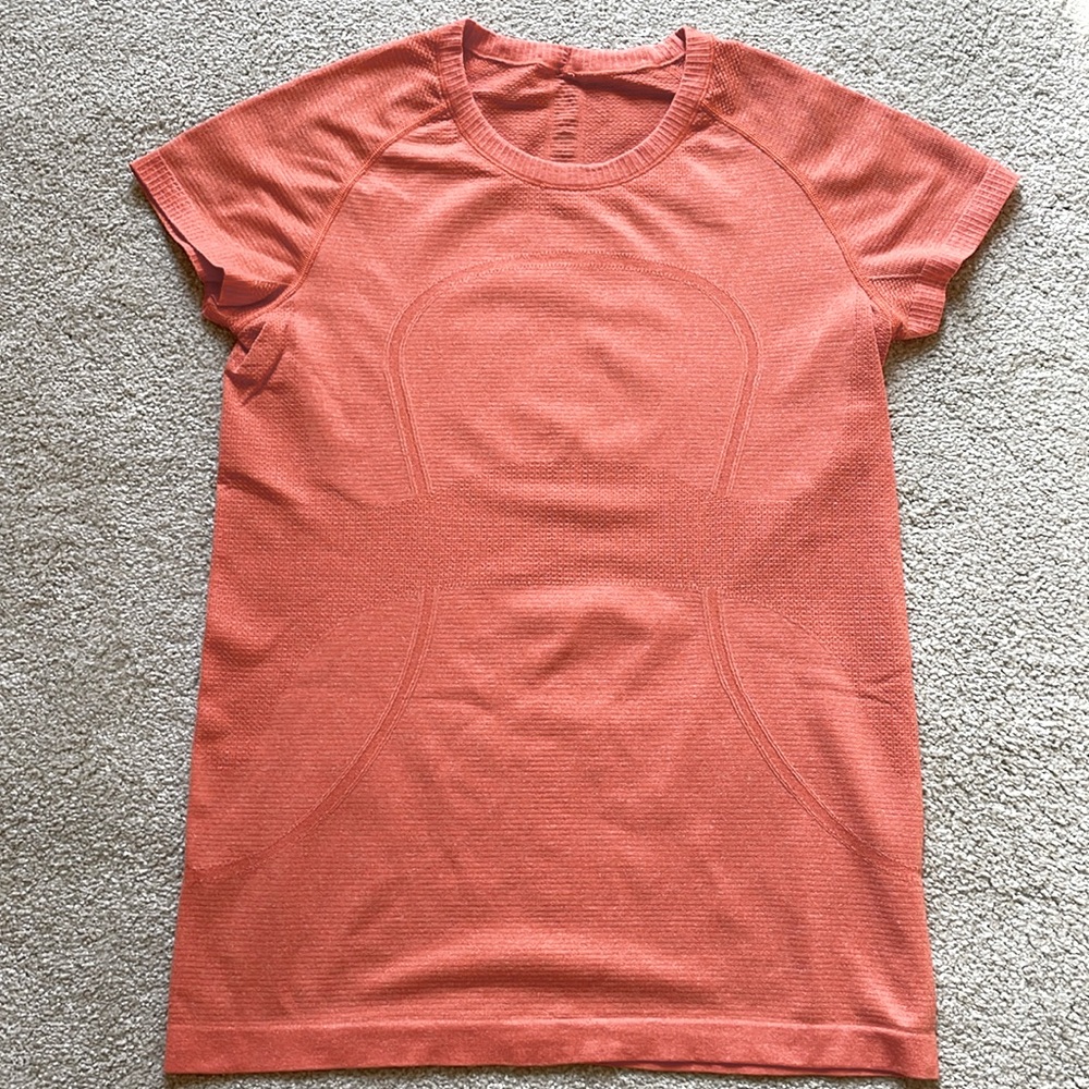 Lululemon swiftly tech top